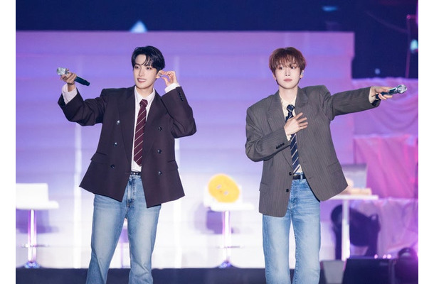 「DxS [SERENADE] ON STAGE - JAPAN」（P）＆（C）PLEDIS Entertainment