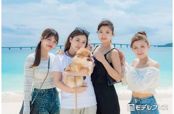 宮古島で働くキャスト（C）モデルプレス