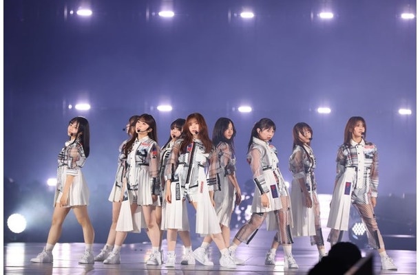 乃木坂46(C)乃木坂46LLC