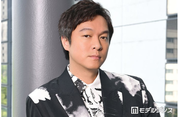 モデルプレスのインタビューに応じた丸山隆平(C)モデルプレス