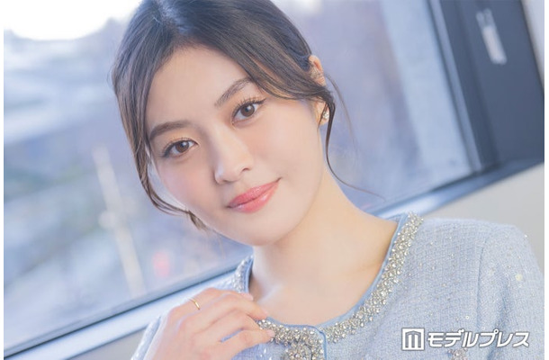 平松里菜(C)モデルプレス
