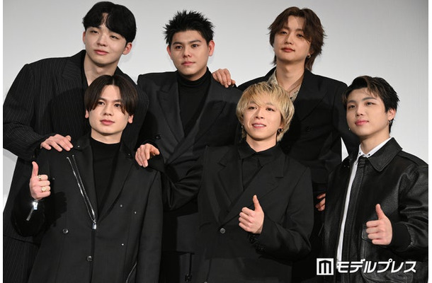 BE:FIRST/(上段左から)RYUHEI(リュウヘイ)、LEO(レオ)、JUNON(ジュノン)(下段左から)MANATO(マナト)、SOTA(ソウタ)、SHUNTO(シュント)(C)モデルプレス