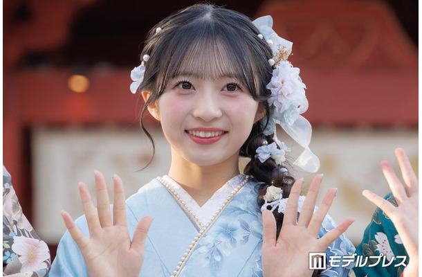 秋山由奈（C）モデルプレス