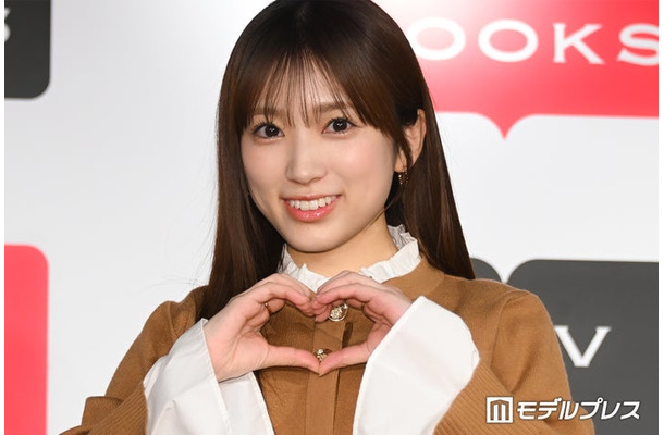矢吹奈子(C)モデルプレス