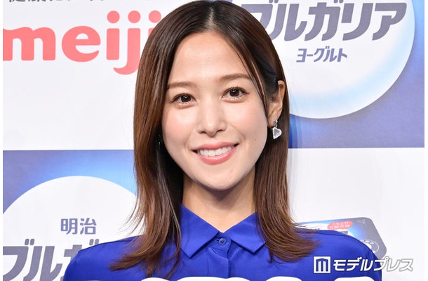 鷲見玲奈（C）モデルプレス