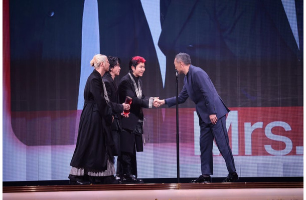 Mrs. GREEN APPLE（C）CEIPA／MUSIC AWARDS JAPAN 2026
