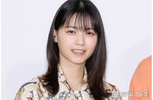 「税金で買った本」取材会に出席した西野七瀬(C)モデルプレス