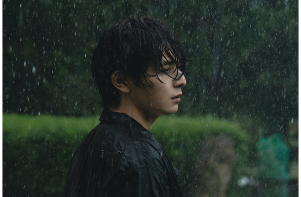山田涼介「一次元の挿し木」第1話(C)読売テレビ・日本テレビ