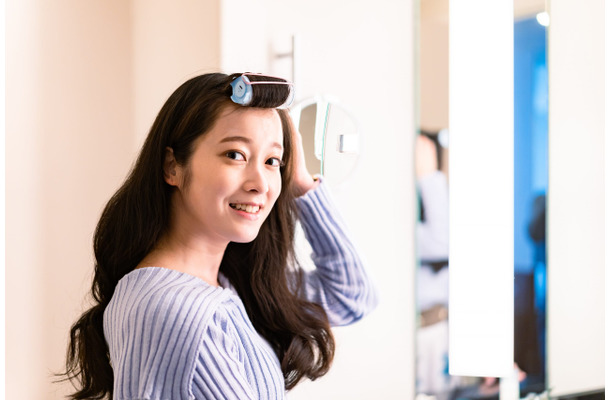 夏に大量発生!アラフォーが「すこぶるオバサンぽく見える」夏の危険ヘアアレンジ