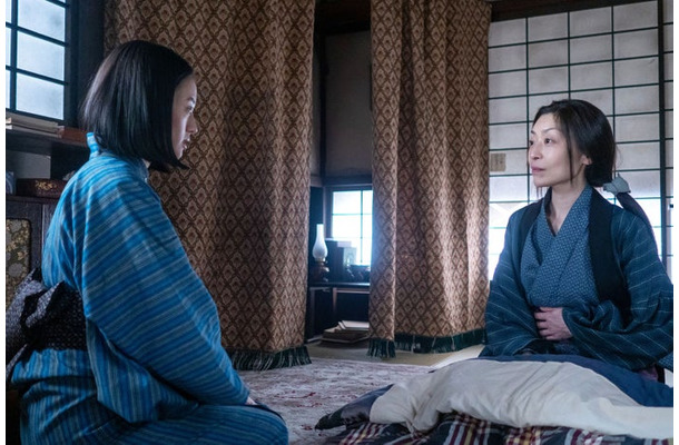 上坂樹里、内田慈「風、薫る」第81話(C)NHK