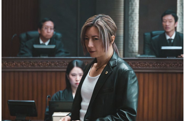 GACKTら「ブラックトリック~裁きを操る弁護人~」(C)フジテレビ