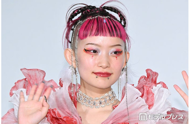 詩羽(C)モデルプレス