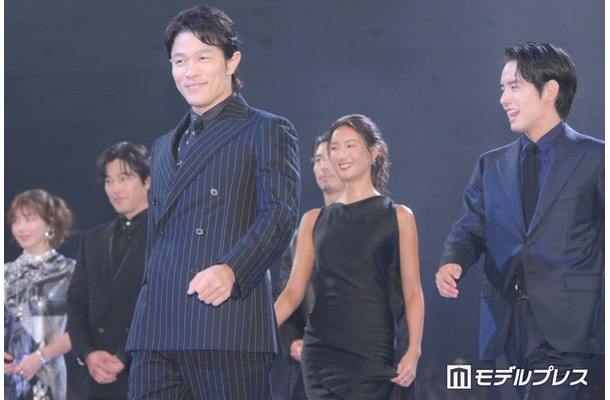 仲里依紗、要潤、鈴木亮平、菜々緒、赤楚衛二（C）モデルプレス