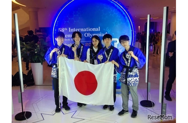 第58回国際化学オリンピック ウズベキスタン大会日本代表全員が銀メダル獲得