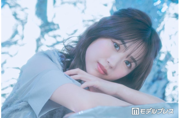 篠崎彩奈（C）モデルプレス