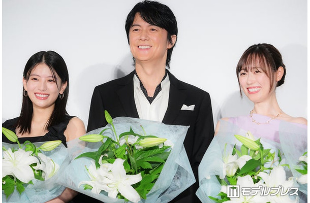 映画『あの星が降る丘で、君とまた出会いたい。』公開記念舞台挨拶に出席した出口夏希、福山雅治、福原遥(C)モデルプレス