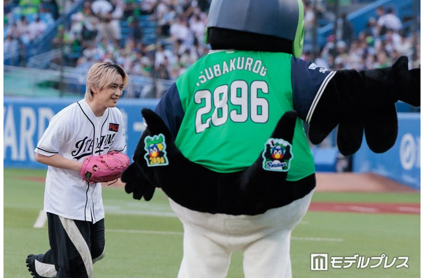 イベントに出席した知念侑李(C)モデルプレス