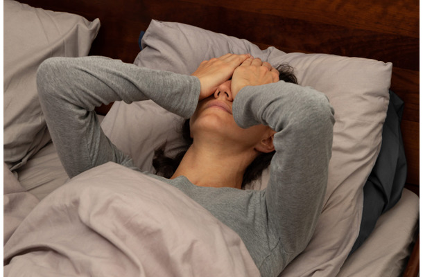 「あのとき病院に行っておけばよかった」不調を”なかったこと”にしていた40代女性が、夜中に救急搬送されるまで【100人の更年期・2026年お盆ベストセレクション】