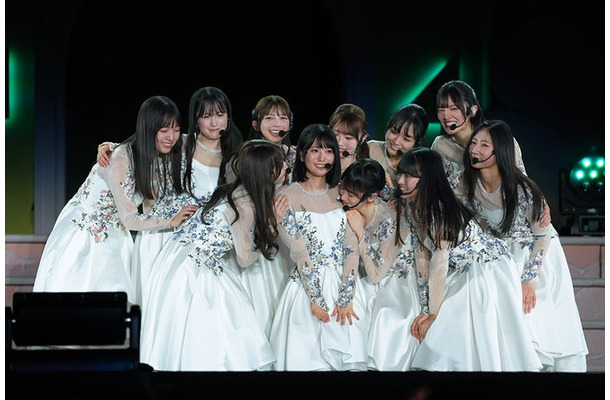 乃木坂46(C)乃木坂46LLC