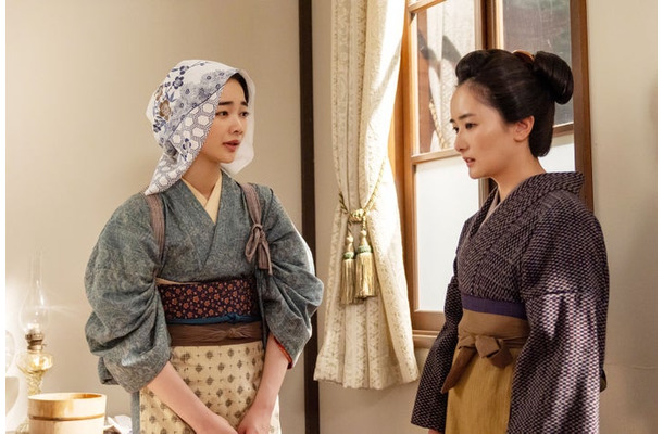 見上愛、村上穂乃佳「風、薫る」第115話(C)NHK