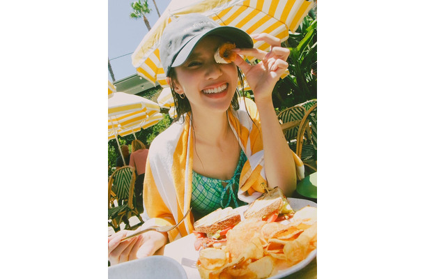 中町綾 撮影：倉本侑磨／「中町綾1st写真集」（11月11日発売、講談社）