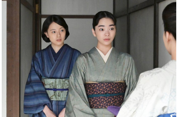 上坂樹里、見上愛「風、薫る」第123話(C)NHK