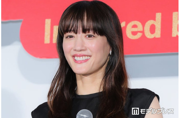「ファーストボイス」初日舞台挨拶に出席した綾瀬はるか（C）モデルプレス