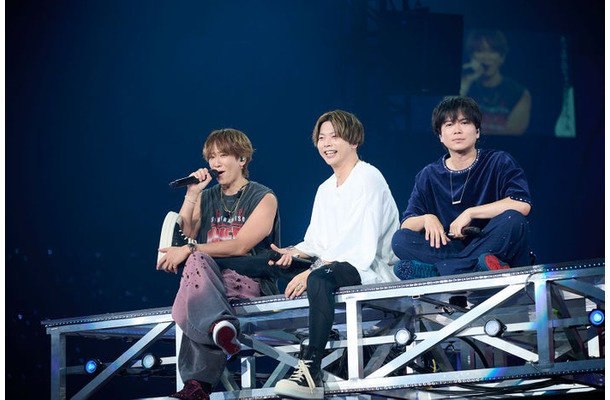 （左から）小山慶一郎、増田貴久、加藤シゲアキ／NEWS（提供写真）