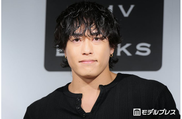 ファースト写真集『1000%』取材会に出席した中務裕太（C）モデルプレス