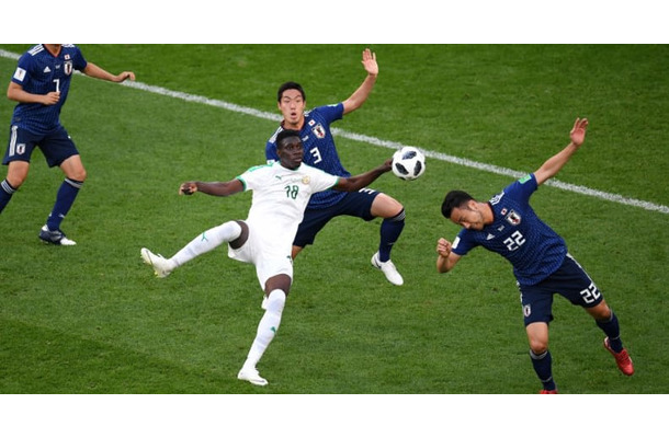 W杯日本代表、海外で絶賛される！「史上最高のオフサイドトラップ」だ