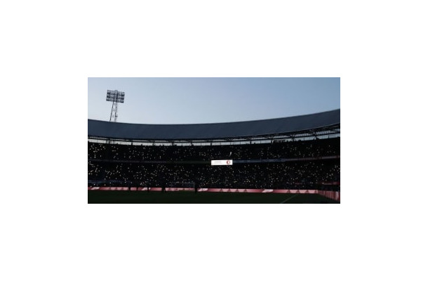 スタジアム停電、修理もできず！フェイエノールト、「赤っ恥」な試合中止に