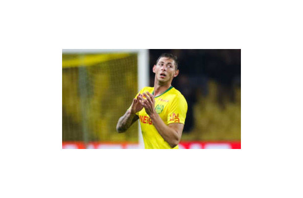 「サラ捜索を止めるな！」に2000万円以上が集まる　ハリルや有名選手も寄付