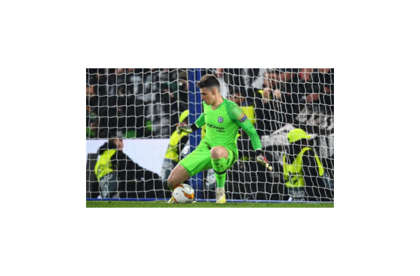 チェルシーGKケパ、なぜELで「棒立ちPKセーブ」  をしたのか