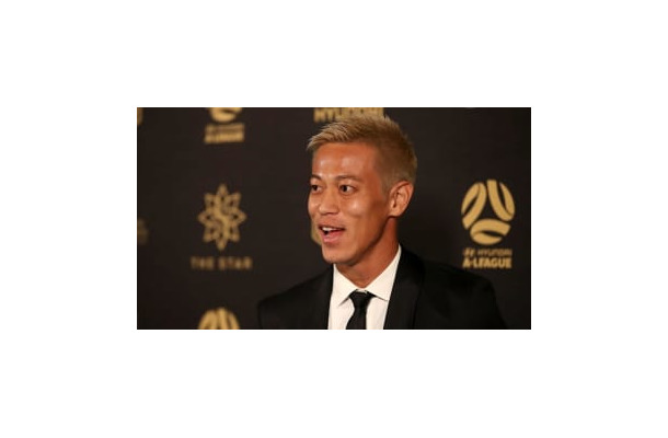 本田圭佑、店員に「日本人は神」と言われる！その理由は