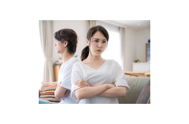 自分を気遣ってくれず、気の利かない夫にイライラ……。その原因は相手の性格ではなく、お互いの「言葉の足りなさ」にあるようです。