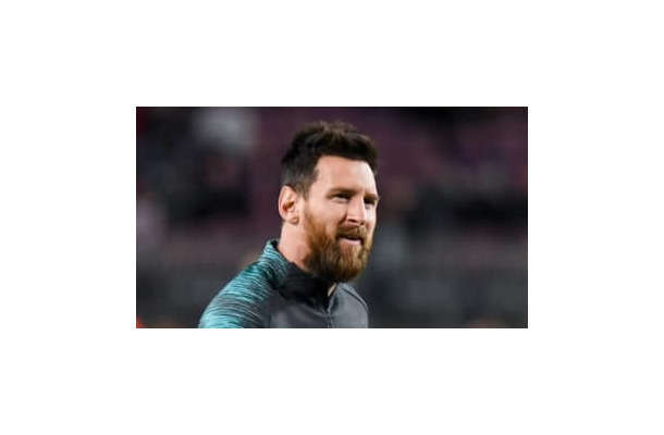 メッシ、「衝撃私服」に世界がザワつく！ブランドと値段も判明したぞ