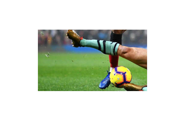 「史上最悪の殺人タックル」から集団暴行…衝撃の乱闘が撮影される