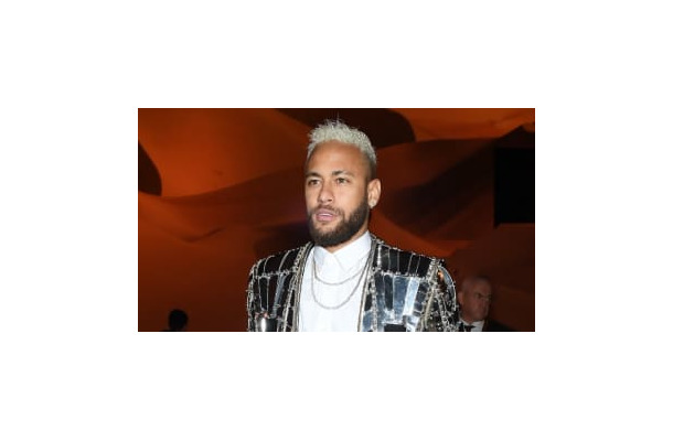 ネイマール、ガチで改心！なんと「誕生パーティー」を封印する