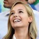 ペッレの美人彼女、ミニスカート丈がすごすぎる