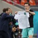 「兄貴と彼女に…」EURO2020で英雄ゴールのオーストリア代表FW、突然泣く