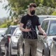 デ・ヘア＆ショウ、駐車違反で捕まる