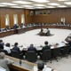 憲法改正案に人権制限規定で賛否