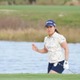 畑岡奈紗がホールアウト後に探し物　同組アンドレア・リーが見つけ“ありがとう”