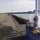「体が不自由になり、ふびんに」