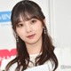 乃木坂46与田祐希、透けミニスカから美脚チラリ「可愛すぎ」「天才」反響続々