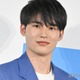 「ブギウギ」愛助役・水上恒司、“何べん見ても男前”なスーツ姿のオフショットに反響 「ギャップがすごい」「優勝」