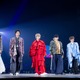 キスマイ、デビュー14周年ライブに人気芸人サプライズ登場 新曲発表・ファッションショー・「ニカゲーム」…魅力凝縮のステージに【MAGFACT】