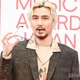 藤井 風、貴重な幼少期ショット公開 “実家のカーテン”に注目集まる「もしかして…」「胸熱」