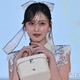 乃木坂46金川紗耶、ノースリワンピから美肌輝く トップでの投げキスに観客悶絶【ガルアワ2026SS】
