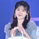元日向坂46佐々木美玲、タイトスカートから美脚スラリ「見惚れるスタイル」「ラインが美しすぎる」